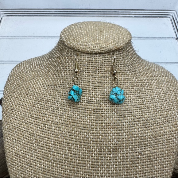 Turquoise Earrings Drop Dangle Western Style Handmade Gold Tone Ear Wires - Picture 2 of 3